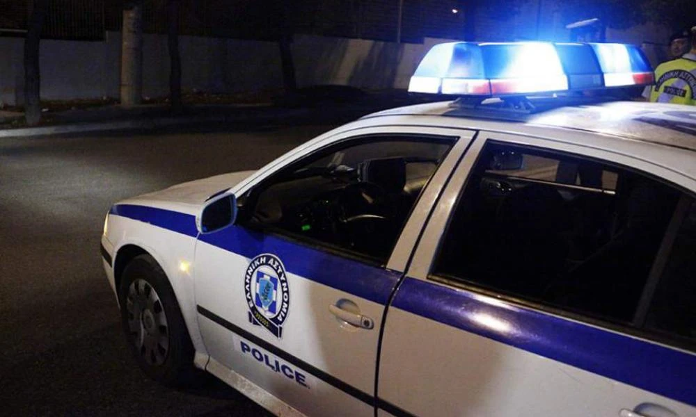Πάτρα: Προκλήθηκαν σοβαρά επεισόδια και σύγκρουση αναρχικών με την αστυνομία τα ξημερώματα (Εικόνες)
